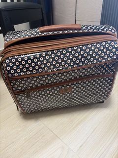 （分類：）位於 。 由 yonne111 提交（商品編號 1429547298，圖片 1）。簡介： 。