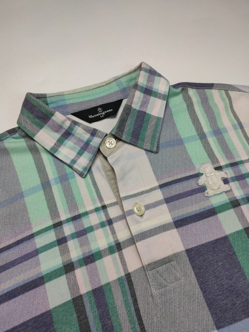 Munsingwear Penguin Poloshirt (Category: Tshirts & Polo Shirts ) located in Manila. Submitted by d_code (Listing ID 1429630945, Image 2). Description: Large Excellent No issue 22 x 26.5.
