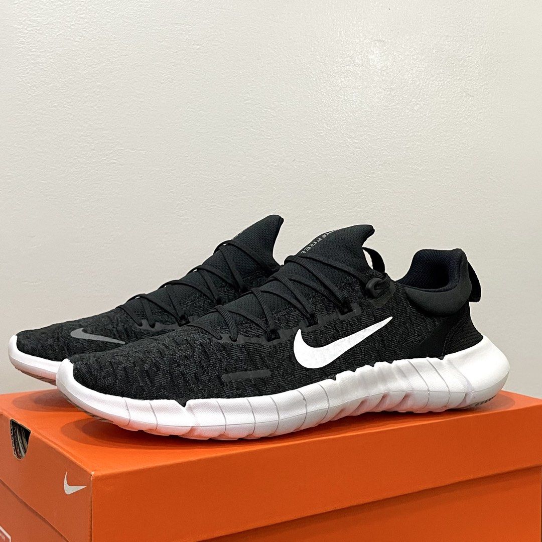 Nike Free RN 5.0 Shoes Men (Category: Sneakers) located in Makati City. Submitted by shoedeckph (Listing ID 1429656716, Image 2). Description: Nike Free RN 5.0 Shoes Men Brand New 100% Legit / Original Available size: 8 / 8.5 / 9 / 9.5 / 10 / 10.5 / 11 US Men ‼️SALE PRICE: ₱2,995‼️ Below SRP •Delivery: Metro Manila: Lalamove / Grab Nationwide: J&T •Meetup: Glorietta / SM Makati / MRT Ayala Waltermart Makati.