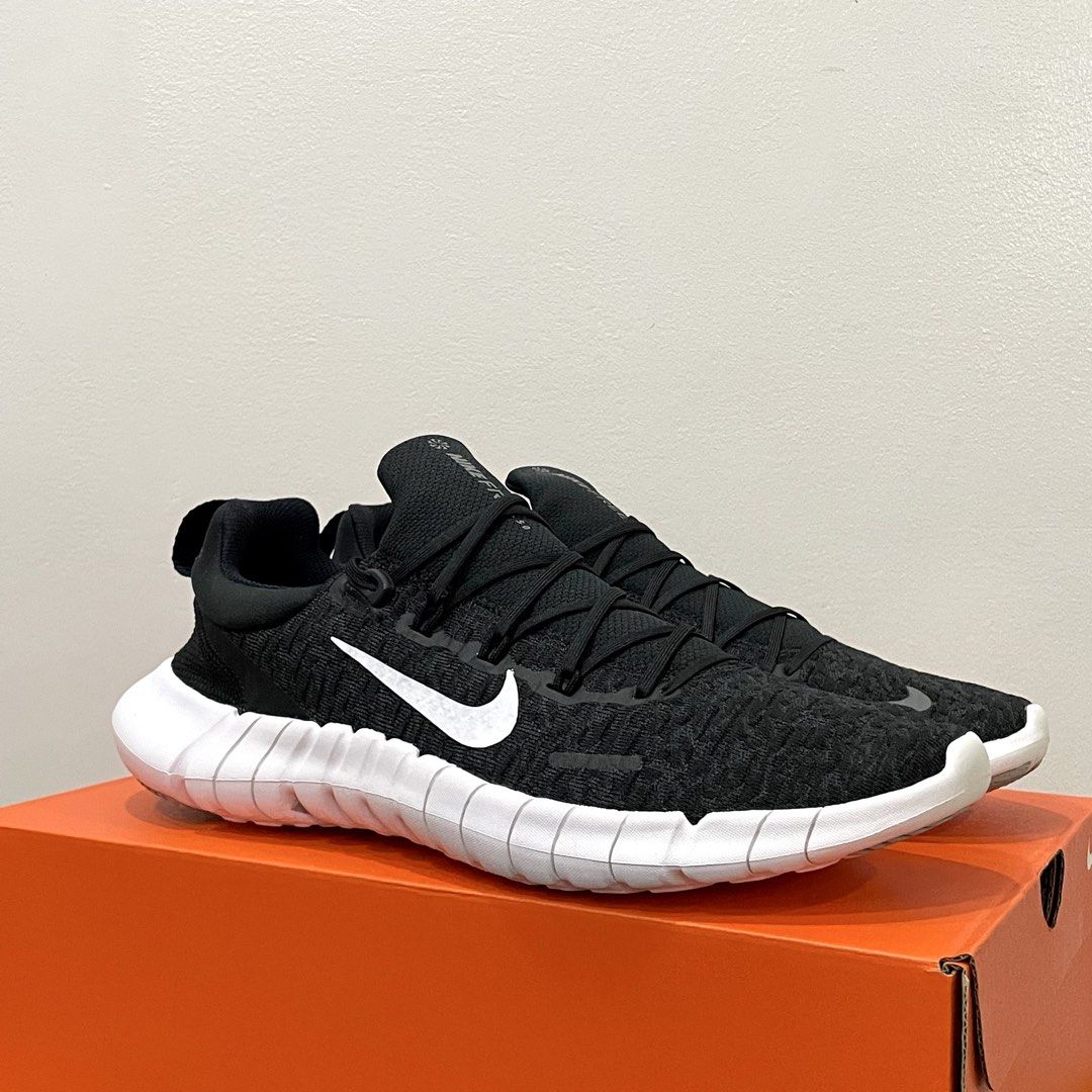 Nike Free RN 5.0 Shoes Men (Category: Sneakers) located in Makati City. Submitted by shoedeckph (Listing ID 1429656716, Image 3). Description: Nike Free RN 5.0 Shoes Men Brand New 100% Legit / Original Available size: 8 / 8.5 / 9 / 9.5 / 10 / 10.5 / 11 US Men ‼️SALE PRICE: ₱2,995‼️ Below SRP •Delivery: Metro Manila: Lalamove / Grab Nationwide: J&T •Meetup: Glorietta / SM Makati / MRT Ayala Waltermart Makati.