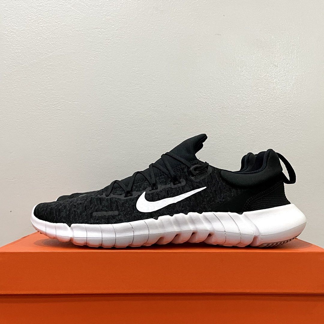 Nike Free RN 5.0 Shoes Men (Category: Sneakers) located in Makati City. Submitted by shoedeckph (Listing ID 1429656716, Image 1). Description: Nike Free RN 5.0 Shoes Men Brand New 100% Legit / Original Available size: 8 / 8.5 / 9 / 9.5 / 10 / 10.5 / 11 US Men ‼️SALE PRICE: ₱2,995‼️ Below SRP •Delivery: Metro Manila: Lalamove / Grab Nationwide: J&T •Meetup: Glorietta / SM Makati / MRT Ayala Waltermart Makati.