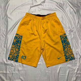 (Category: ) located in . Submitted by thethriftselector (Listing ID 1429527465, Image 1). Description: .
