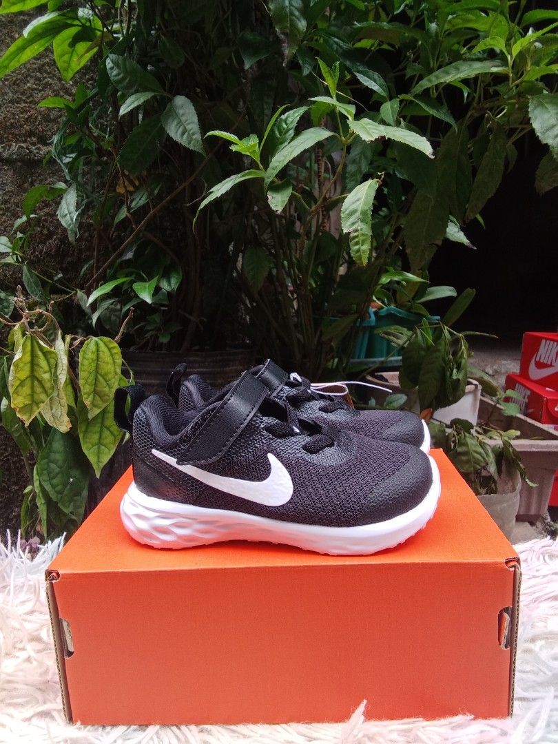 Nike Revolution 6 NN (TDV) - Black (Category: Sneakers) located in Baguio. Submitted by miss.v.apparel (Listing ID 1429535060, Image 3). Description: Size 6c.