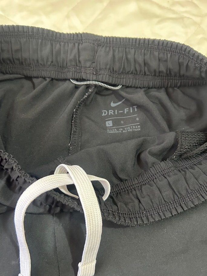 Nike Running Shorts black Unisex (Category: Activewear) located in Pinamalayan. Submitted by _dragonfly (Listing ID 1429536137, Image 2). Description: - tag says L but will fit S-M better - unisex .