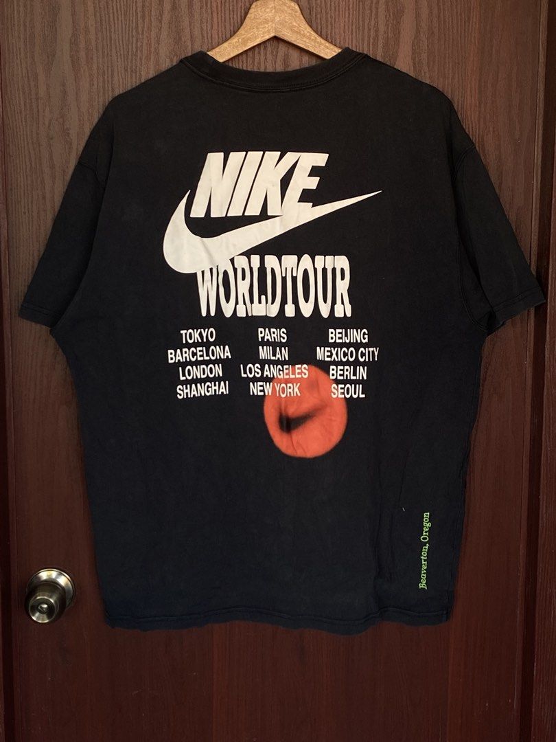 Nike World Tour Shirt (Category: Tshirts & Polo Shirts ) located in Bacolod City. Submitted by PSGTHRIFTIES (Listing ID 1429578502, Image 1). Description: Excellent condition Size XL Dimensions:23x26.5 DM📩.
