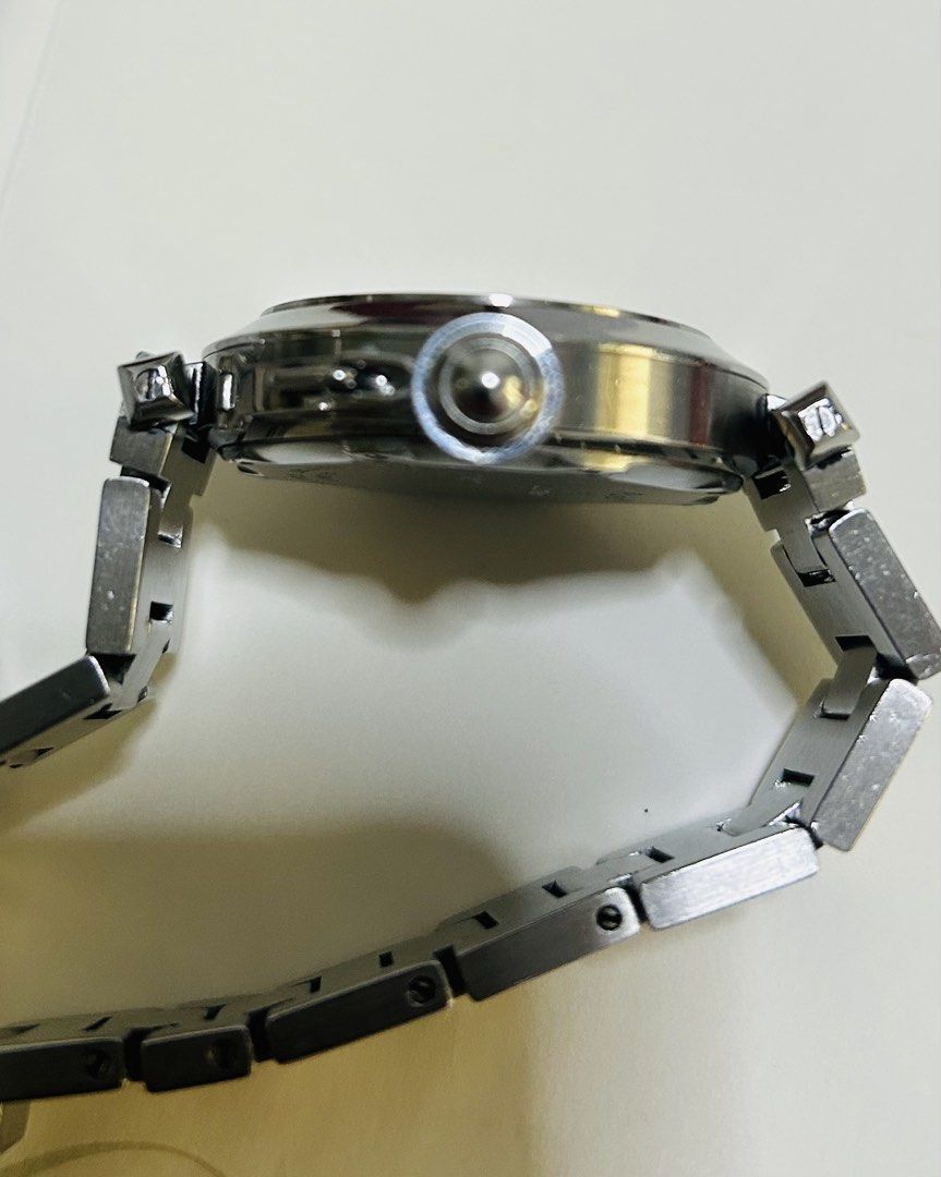 OG Cartier Pasha silver 36mm (Category: Luxury Watches) located in Makati City. Submitted by newhorse.d44ac1 (Listing ID 1429523433, Image 2). Description: - Cartier Pasha de Cartier watch - Silver-tone stainless steel bracelet and case - White dial PB18879 - Classic timepiece - 35mm male female wearable - Automatic - 8.75 rating - 6.5 to 7.5 inches - Excellent working condition - Issue needs polishing from normal wear - with booklet.