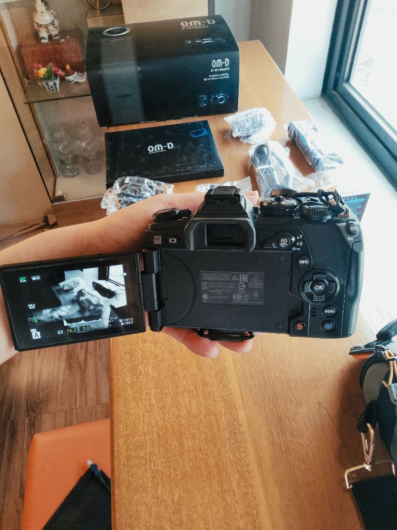 Olympus EM1 Mark II (MINT) (Category: Cameras) located in Tuguegarao City. Submitted by chronostalgic_ph (Listing ID 1428491955, Image 2). Description: FOR SALE: Olympus OM-D E-M1 Mark II (Complete Box Set) Mint condition, very well taken care of (Stored in Electronic Dry Cabinet). Only used it mainly for Video (Super Low Shutter Count). No issues. Looks and performs like new. Key Features: • 20MP Micro Four Thirds sensor (CLEAN) • 4K video recor