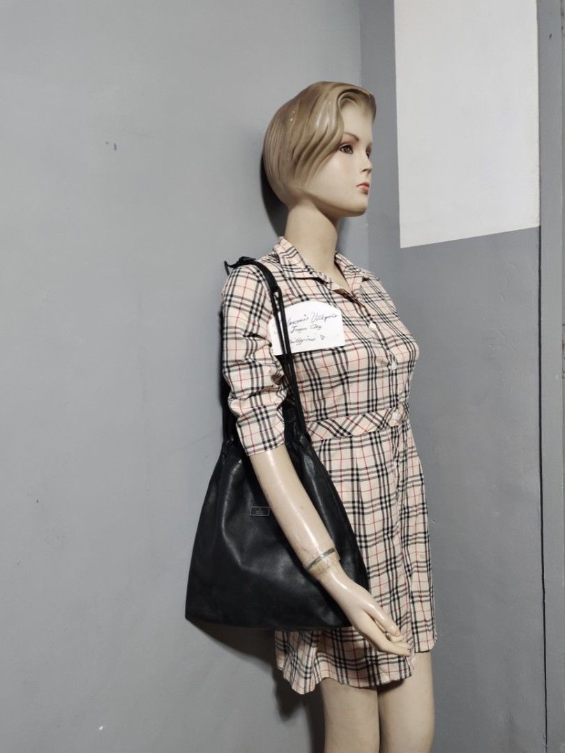 orig.gucci (Category: Luxury Bags & Wallets) located in Tagum. Submitted by janmarion049706 (Listing ID 1425366813, Image 1). Description: good condition genuine leather no flaws normal sign of use Japan items.