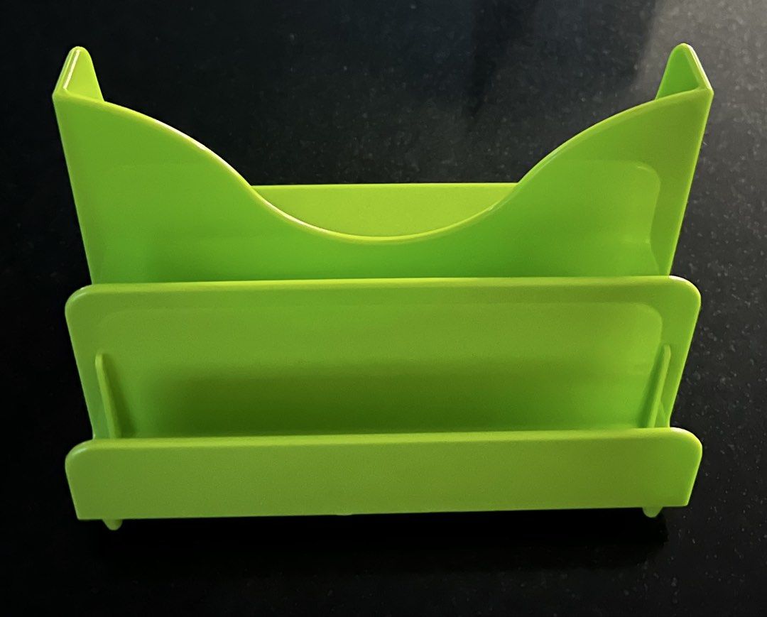 Plastic Cutting Board Rack/Chopping Board Holder (new)