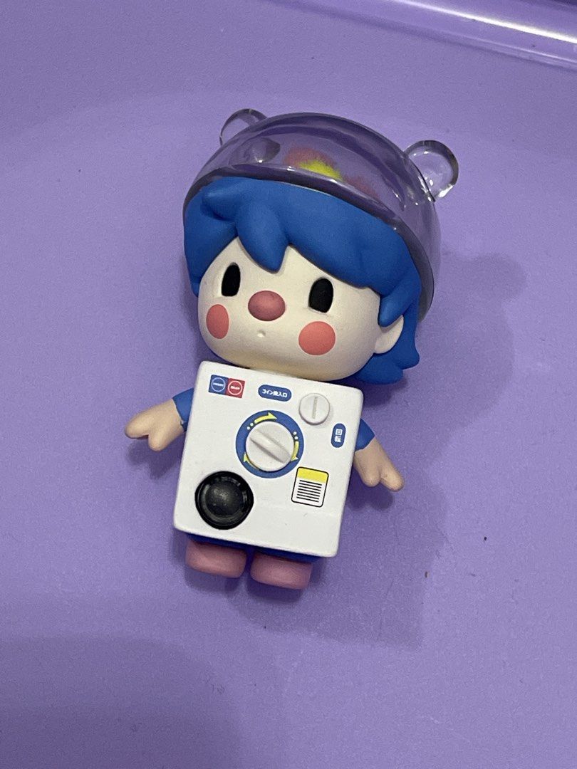 Popmart pop mart sweet bean gacha machine gashapon gachapon (Category: Designer & Blind Box Toys) located in Singapore. Submitted by dollar5hop (Listing ID 1429613137, Image 1). Description: Brand new Authentic $5 mailed Purchase with 1 other item for free mail.