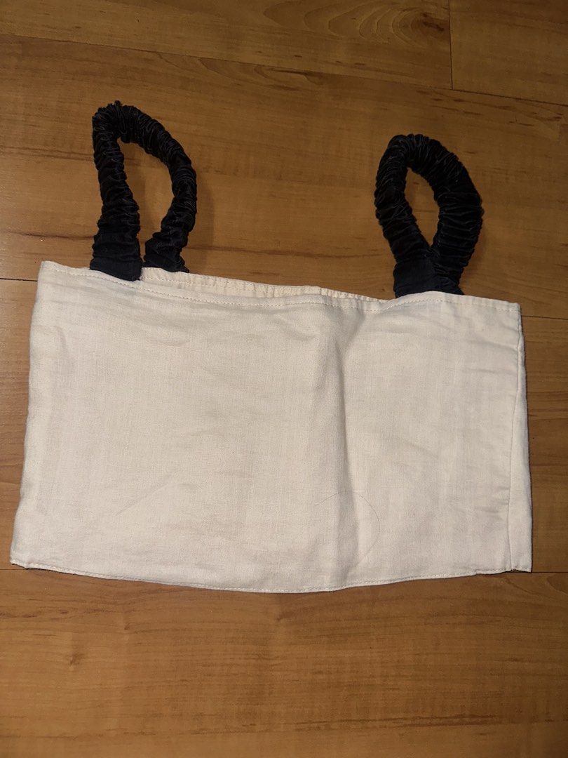 Porto Studios Top (XS) (Category: Sleeveless) located in Mandaluyong City. Submitted by fdeclutters (Listing ID 1429594144, Image 1). Description: rfs: i dont use it naaaa.