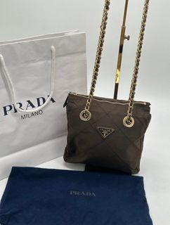 (Category: ) located in . Submitted by preloved_market (Listing ID 1429668744, Image 1). Description: .