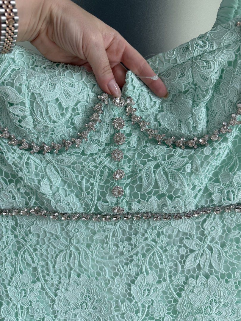 green emerald velvet dress Self-Portrait Lace Sleeveless Midi Dress Green main image 1