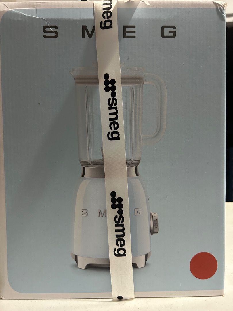 Smeg Blender for Sale (Category: Juicers, Blenders & Grinders) located in Caloocan City. Submitted by janoskiii (Listing ID 1429597200, Image 3). Description: S> Brand New Smeg Blender Never been used. 18,000 Negotiable pa RFS- di naman po gagamitin. Gift lang po samen. Pm lang po. Thank you.