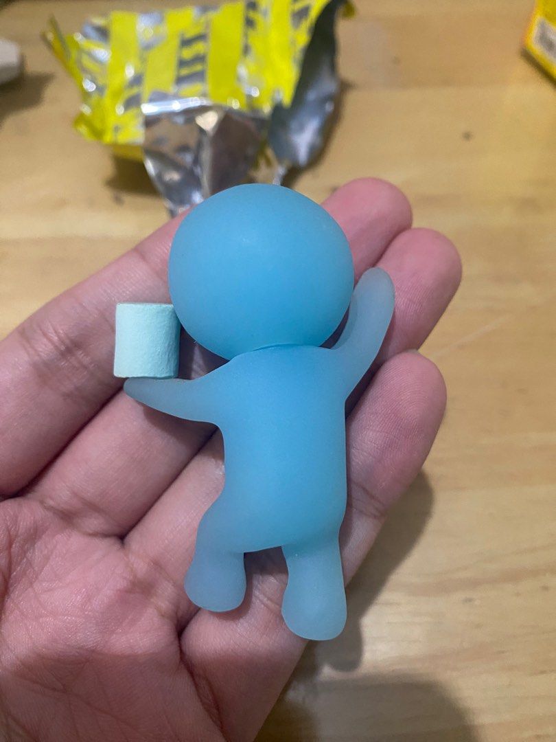 SMISKI Bath (Trying To Help) (Category: Designer & Blind Box Toys) located in Quezon City. Submitted by skiplings (Listing ID 1429542751, Image 2). Description: Opened box and foil.