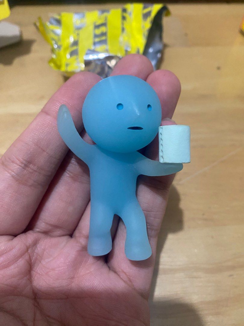 SMISKI Bath (Trying To Help) (Category: Designer & Blind Box Toys) located in Quezon City. Submitted by skiplings (Listing ID 1429542751, Image 1). Description: Opened box and foil.