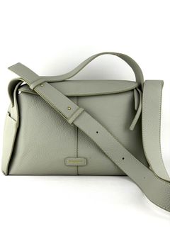 (Category: ) located in . Submitted by luvluxe.mnl (Listing ID 1429583462, Image 1). Description: .