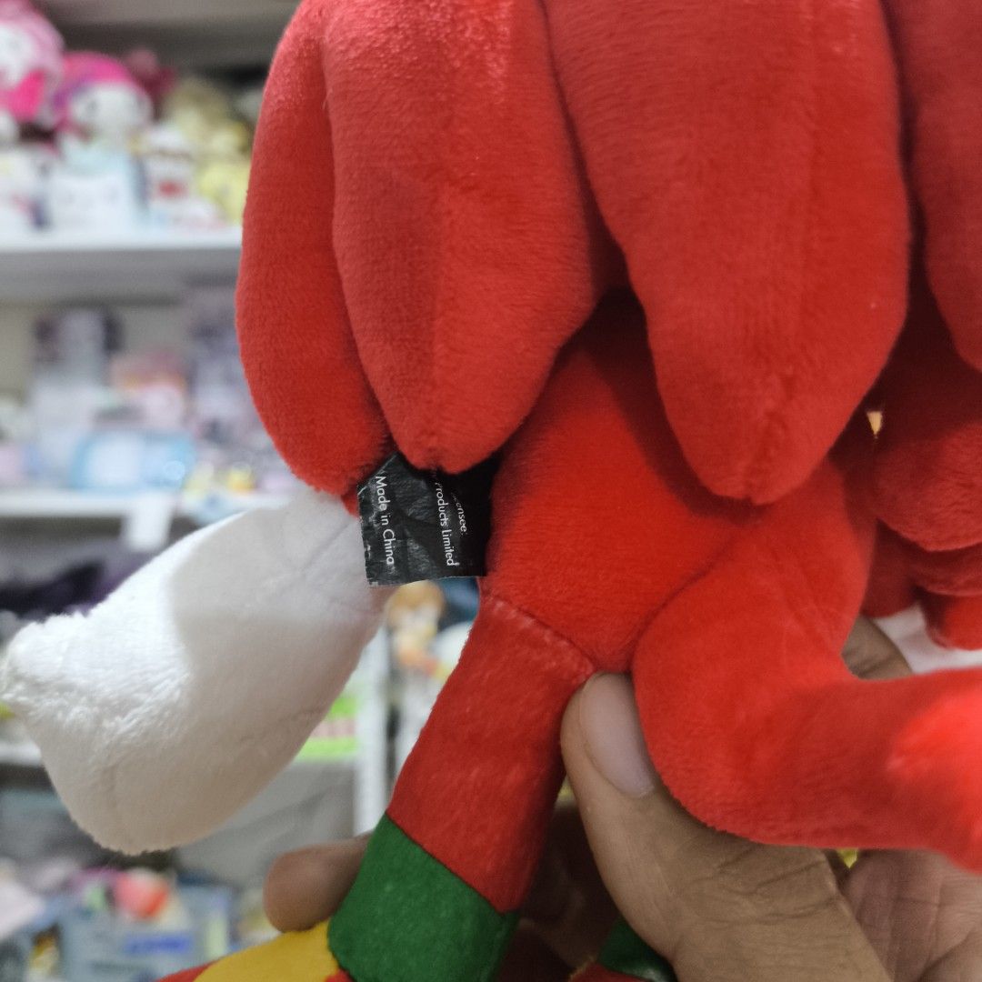 Sonic the Hedgehog Knuckles Plush Toy (Category: Plushies & Soft Toys) located in Manila. Submitted by kuromixx_ (Listing ID 1429602212, Image 2). Description: no paper tag.