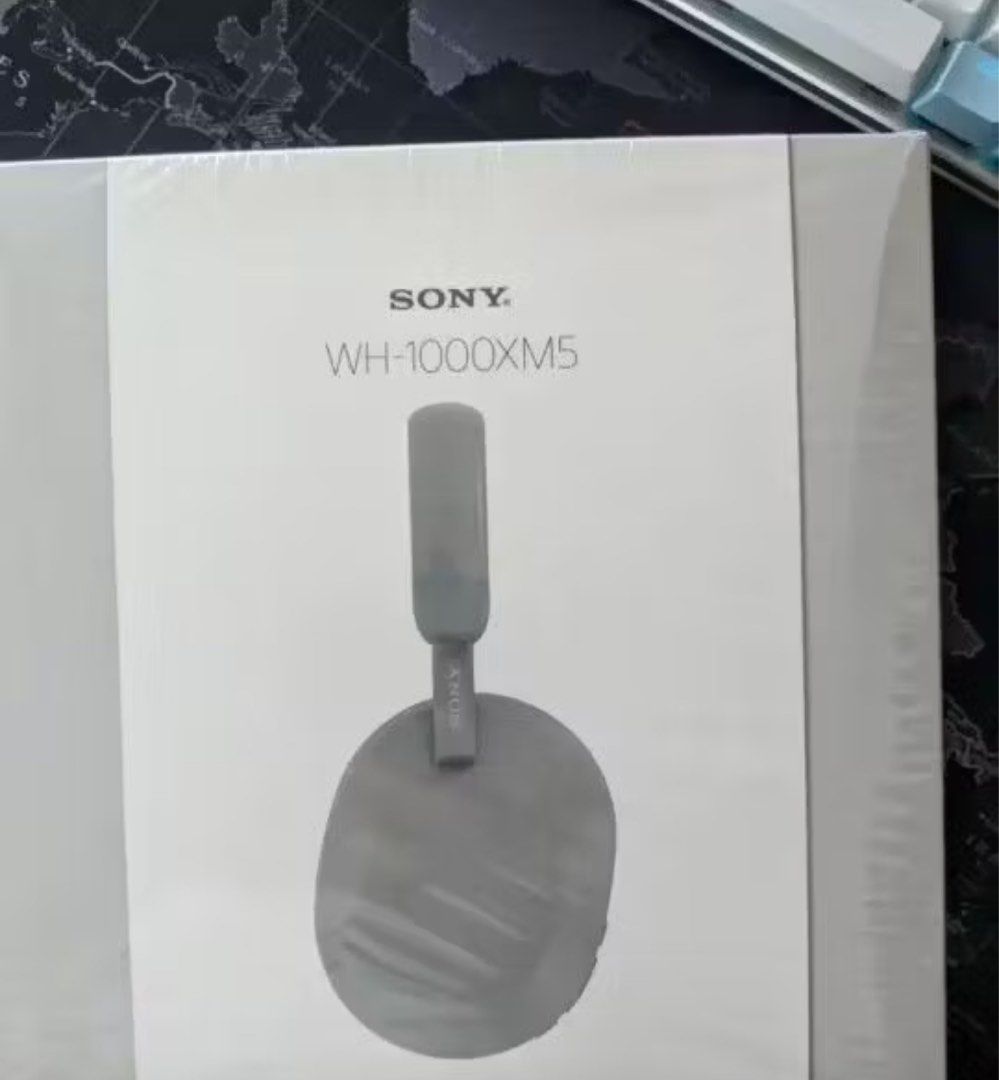 Sony WH-1000XM5 Headphones (Category: Headphones & Headsets) located in Quezon City. Submitted by nklzz.708 (Listing ID 1429641883, Image 3). Description: NEGOTIABLE SONY HEADPHONES - CREAM WHITE 🤍 Shipping fee will be shouldered by costumers. .