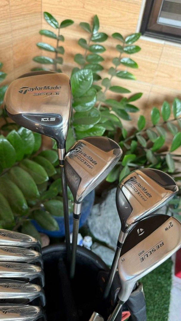 Taylormade 200 Men's RH Golf Set (Category: Golf) located in Rizal. Submitted by delrosariojennilyn16-36720 (Listing ID 1429662628, Image 3). Description: Taylormade 200 Men's RH Golf Set Included in the set: Taylormade 200 irons: 4,5,6,7,8,9,P - True Temper Steel S flex Taylormade 200 wood 3 & 4 - S flex Taylormade Rescue 16⁰ - S flex Taylormade 360 Ti driver 10.5 - R flex Taylormade putter Taylormade golf bag Price: 14,999 📍Loc. San Mateo Riza