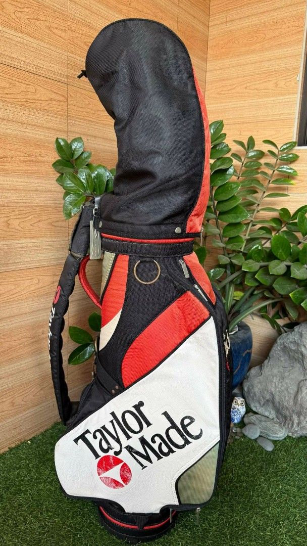 Taylormade 200 Men's RH Golf Set (Category: Golf) located in Rizal. Submitted by delrosariojennilyn16-36720 (Listing ID 1429662628, Image 2). Description: Taylormade 200 Men's RH Golf Set Included in the set: Taylormade 200 irons: 4,5,6,7,8,9,P - True Temper Steel S flex Taylormade 200 wood 3 & 4 - S flex Taylormade Rescue 16⁰ - S flex Taylormade 360 Ti driver 10.5 - R flex Taylormade putter Taylormade golf bag Price: 14,999 📍Loc. San Mateo Riza