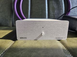 （分類：）位於 。 由 vc7615 提交（商品編號 1429510892，圖片 1）。簡介： 。