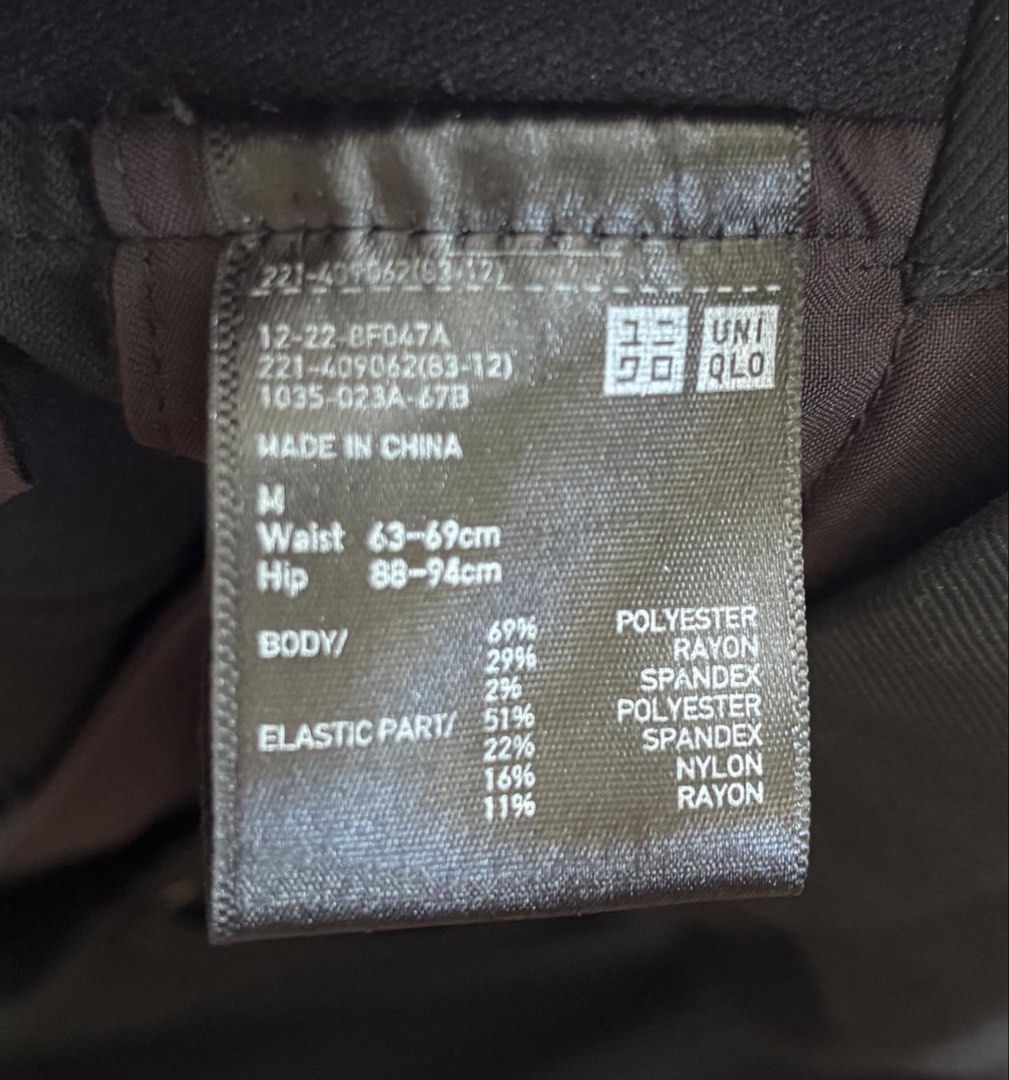 Uniqlo Black Trousers - Size M (Category: Other Bottoms) located in Quezon City. Submitted by mpgs18 (Listing ID 1429609397, Image 2). Description: .