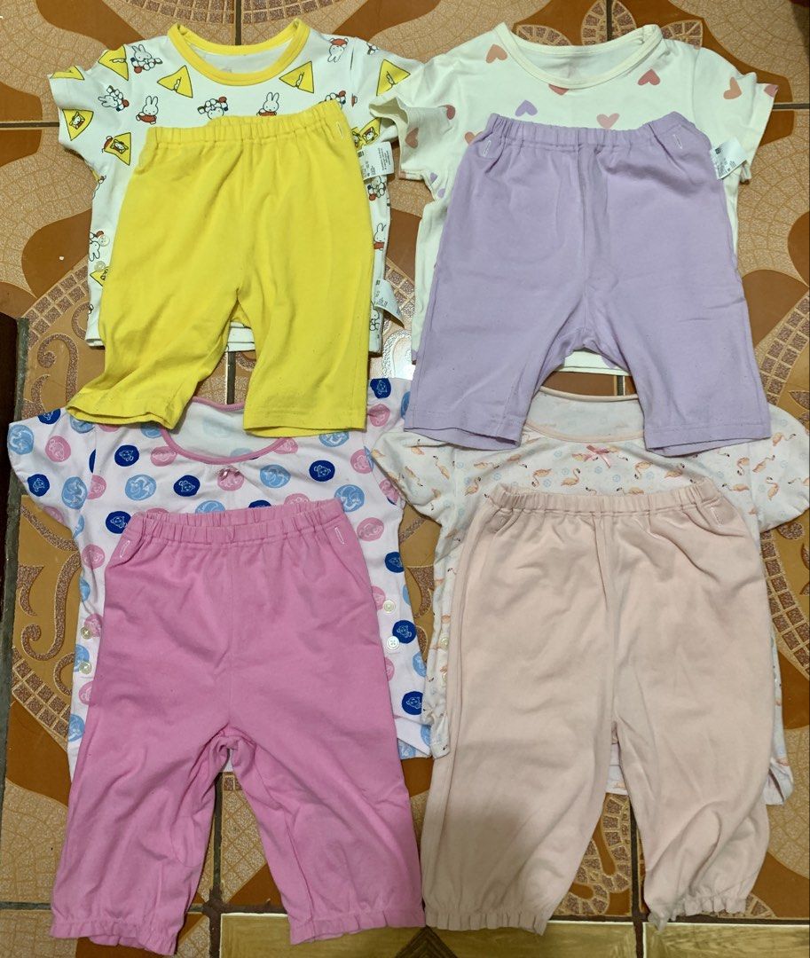 Uniqlo pajama set (Category: Babies & Kids Fashion) located in Quezon City. Submitted by praise22 (Listing ID 1429522028, Image 1). Description: With signs of usage: lints but NO STAINS Size on tag: 90 and 100 (18 months to 2 yrs old) Runs big 150 each.