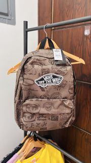 (Category: ) located in . Submitted by worldofthrift1001 (Listing ID 1429602730, Image 1). Description: .