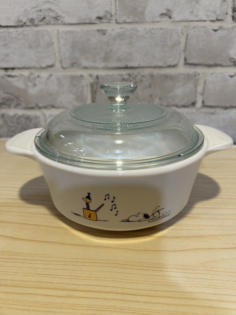 Vintage Corning Ware Snoopy Casserole Dish442942520778434562