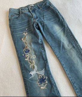 (Category: ) located in . Submitted by ginsalt (Listing ID 1429610707, Image 1). Description: .