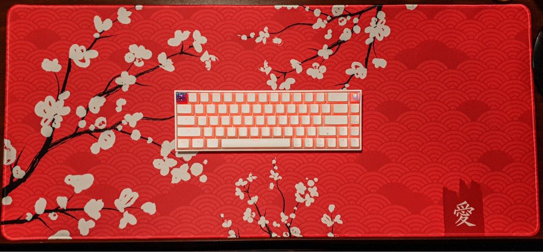 White Pudding Keycap Set OEM MX Cherry RGB Compatible (Category: Computer Keyboard) located in Las Pinas. Submitted by kateanne419 (Listing ID 1429653509, Image 2). Description: • Profile: OEM • Material: ABS (Matte) • Legend: Double-shot (shine-through) • Backlight: ✅ Yes (RGB compatible) • Stem: Cherry MX compatible • Layout support: Full-size (104–108 keys) Meetups and pickup/delivery should be scheduled as I travel a lot between Las Piñas and