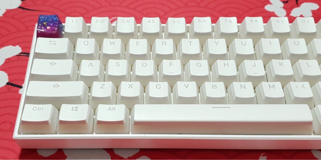 White Pudding Keycap Set OEM MX Cherry RGB Compatible (Category: Computer Keyboard) located in Las Pinas. Submitted by kateanne419 (Listing ID 1429653509, Image 1). Description: • Profile: OEM • Material: ABS (Matte) • Legend: Double-shot (shine-through) • Backlight: ✅ Yes (RGB compatible) • Stem: Cherry MX compatible • Layout support: Full-size (104–108 keys) Meetups and pickup/delivery should be scheduled as I travel a lot between Las Piñas and