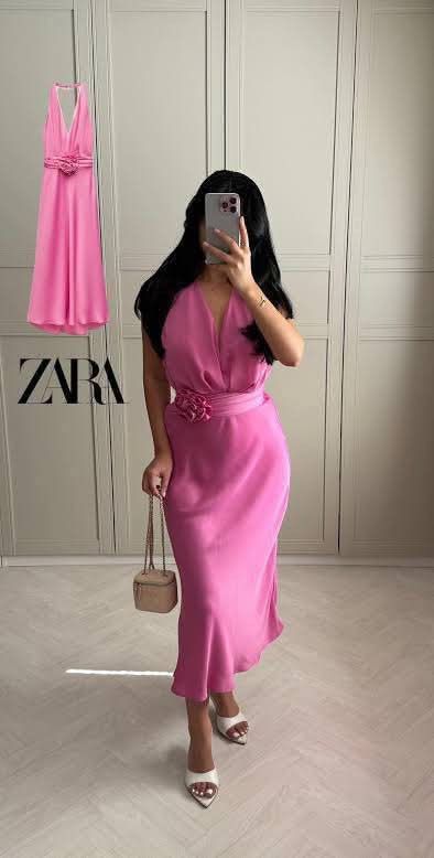 Zara Pink Halter Dress (Category: Dresses) located in Mabalacat. Submitted by letsirkmd (Listing ID 1429630410, Image 1). Description: .