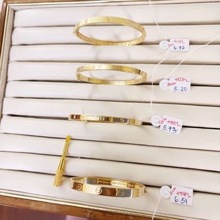 (Category: ) located in . Submitted by yourfashionthrifter (Listing ID 1431200671, Image 1). Description: .