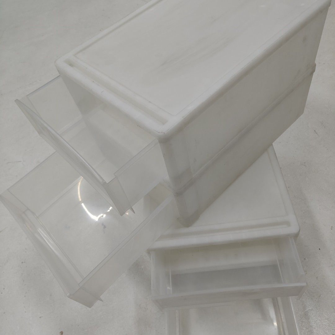 4 layer plastic drawer storage cabinet (Category: Storage Boxes & Baskets) located in Manila. Submitted by rossinicalabig (Listing ID 1431266338, Image 2). Description: 900 Pesos only. JAPAN SURPLUS ITEM. 4 layers storage plastic drawer Dimensions: 39X53X79 CM (Length X Depth X Height) Check,test,pickup at our photo/video studio in Sta.Mesa Mla. .