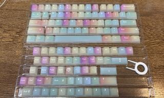 （分類：）位於 。 由 whitfurbal 提交（商品編號 1431225947，圖片 1）。簡介： 。
