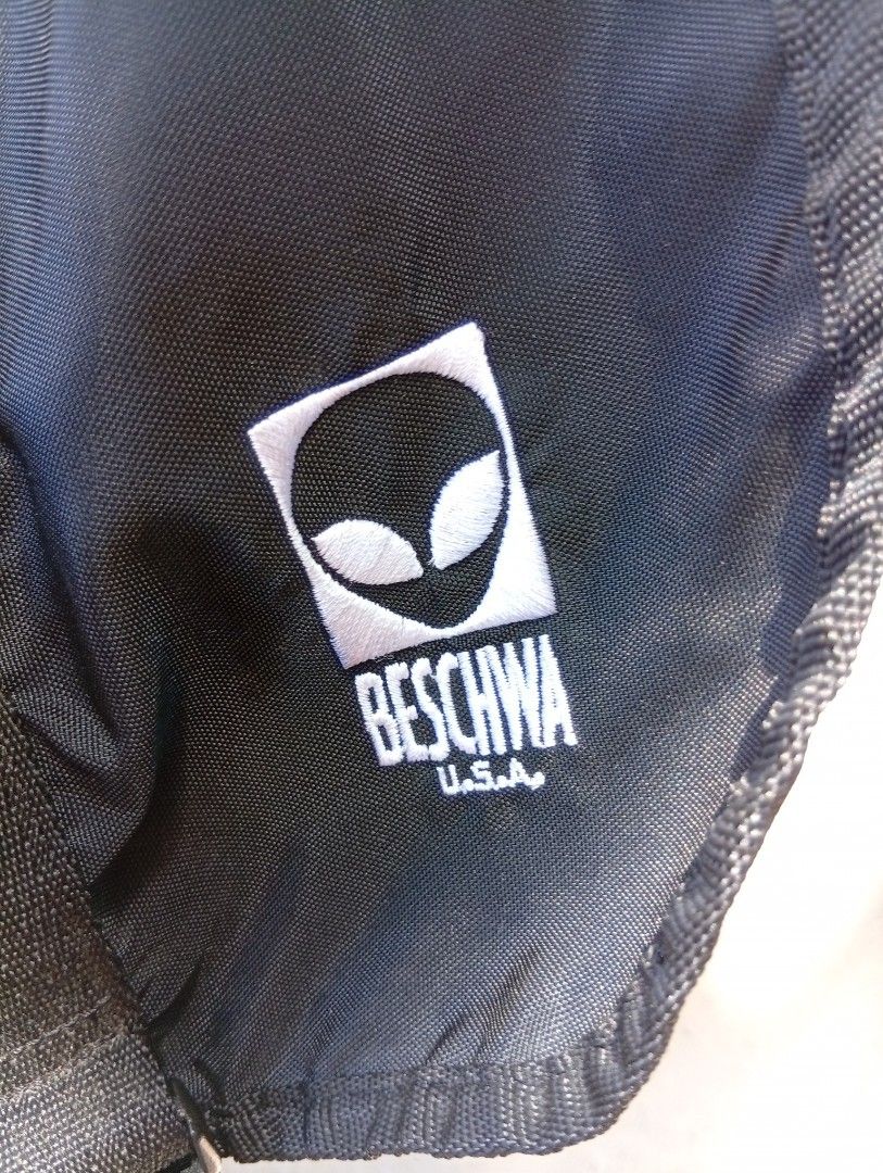 Alien workshop bag (Category: Sling Bags) located in Cabadbaran. Submitted by lagiuminomtubig1 (Listing ID 1431307007, Image 2). Description: vintage alien workshop 90s beschwa line issue yung drawstring lang walang punit or butas black na black pa.