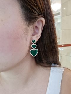 (Category: ) located in . Submitted by krista_closet (Listing ID 1431196853, Image 1). Description: .