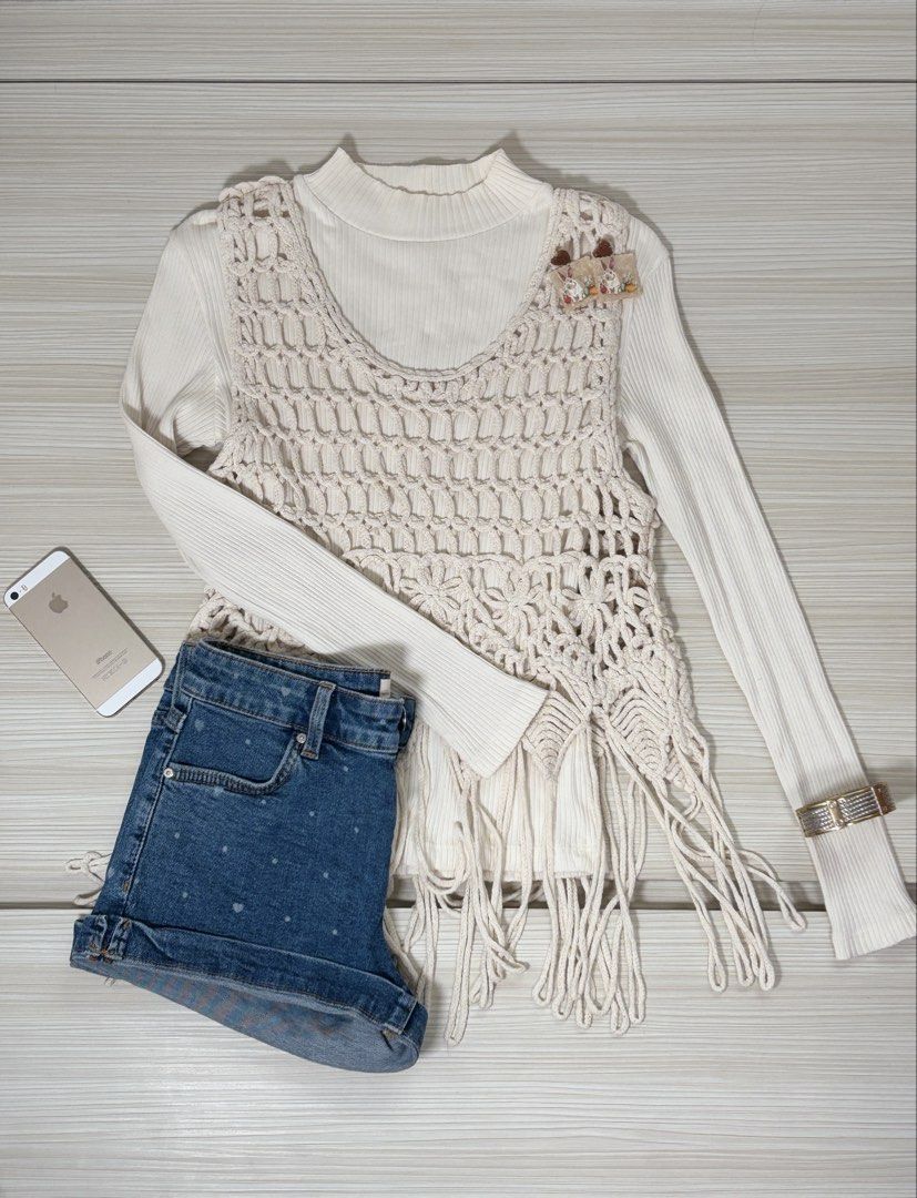 assorted clothes (Category: Other Tops) located in Singapore. Submitted by elelelelell (Listing ID 1431276808, Image 4). Description: clearing closet so everything is really cheap ($3 onwards) view tele channel or tiktok for all avails riealels (tele and tiktok).