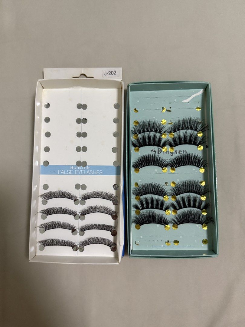Assorted false lashes (Category: Makeup) located in Quezon City. Submitted by eiagarxia (Listing ID 1431244017, Image 1). Description: .