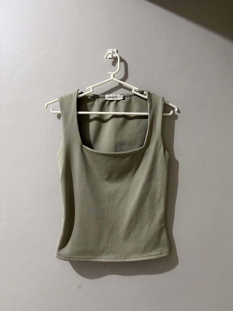Augety Studio Olive Green Square Neck Tank Top (Category: Sleeveless) located in Quezon City. Submitted by kamtee (Listing ID 1431300922, Image 1). Description: Runs small / tight fit.
