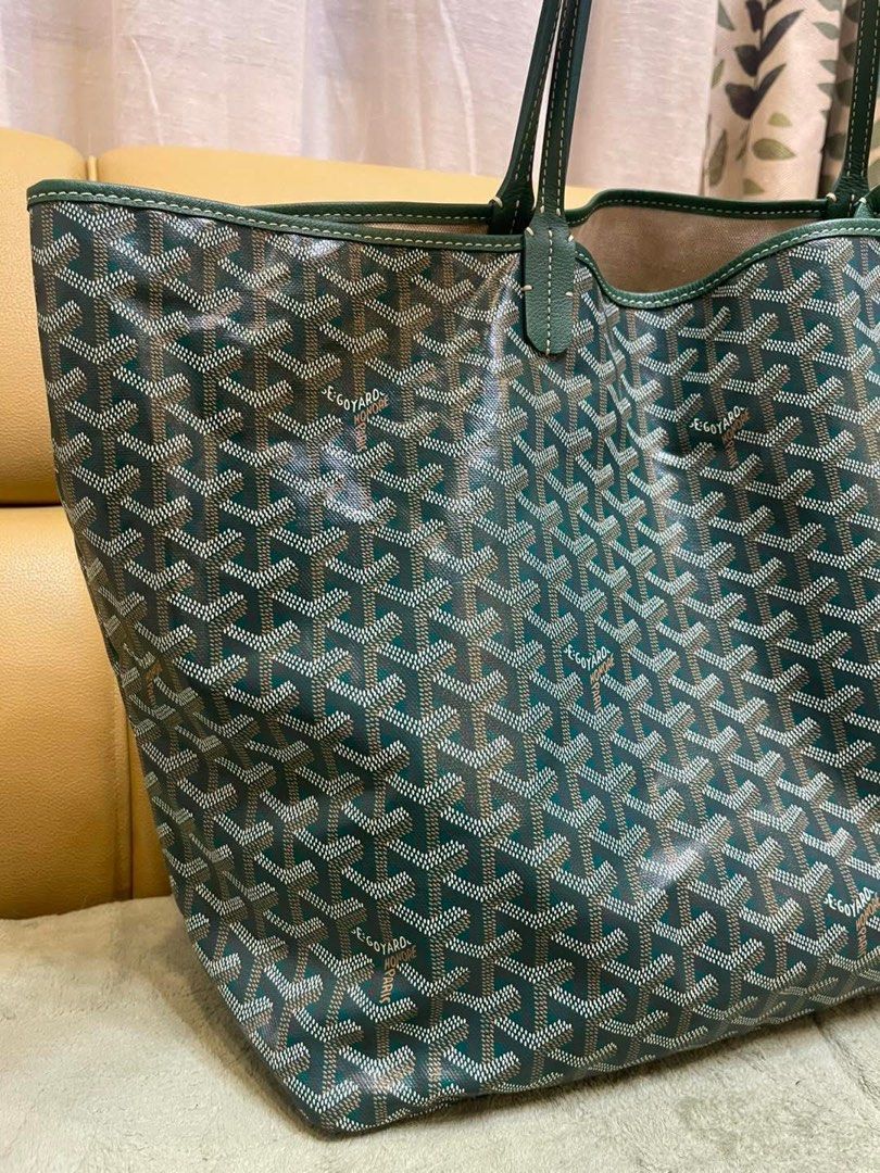 Authentic Goyard St Louis GM size (Category: Luxury Bags & Wallets) located in Quezon City. Submitted by jhaediah (Listing ID 1379436589, Image 3). Description: Authentic 💯 GM Size 💓4.10 Like new condition With original dustbag & pouch Lalamove Ready!.