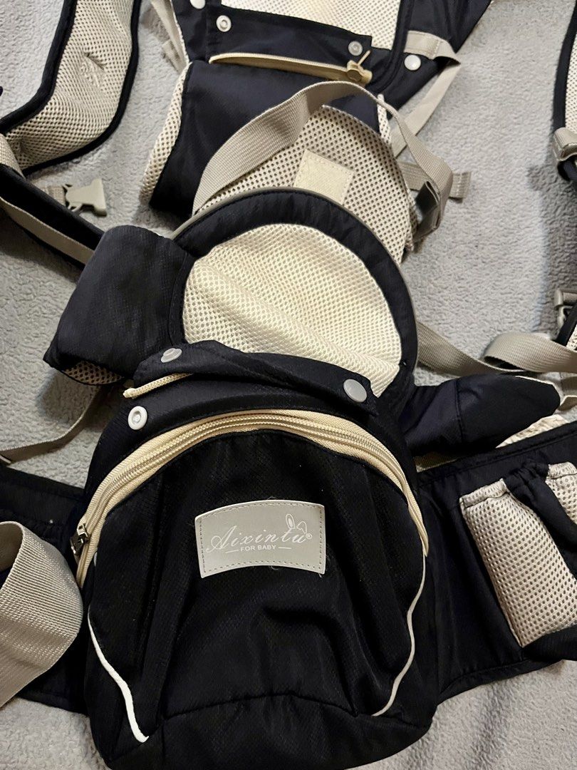 Baby Carrier with Hip Seat (Category: Carriers & Slings) located in Bulacan. Submitted by rks_closet (Listing ID 1431337774, Image 3). Description: Baby Carrier with Hip Seat and has an adjustable straps.