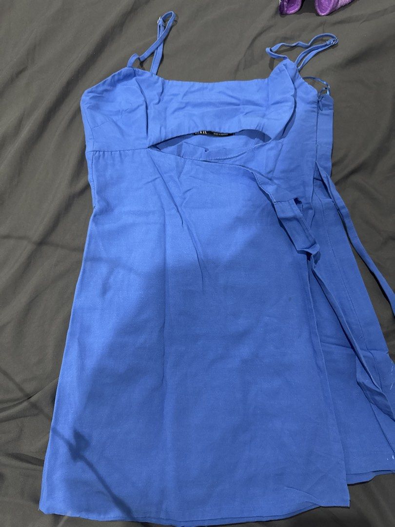 Blue Cut-Out Mini Dress (Category: Dresses) located in Manila. Submitted by absdeclutter (Listing ID 1431221690, Image 1). Description: .