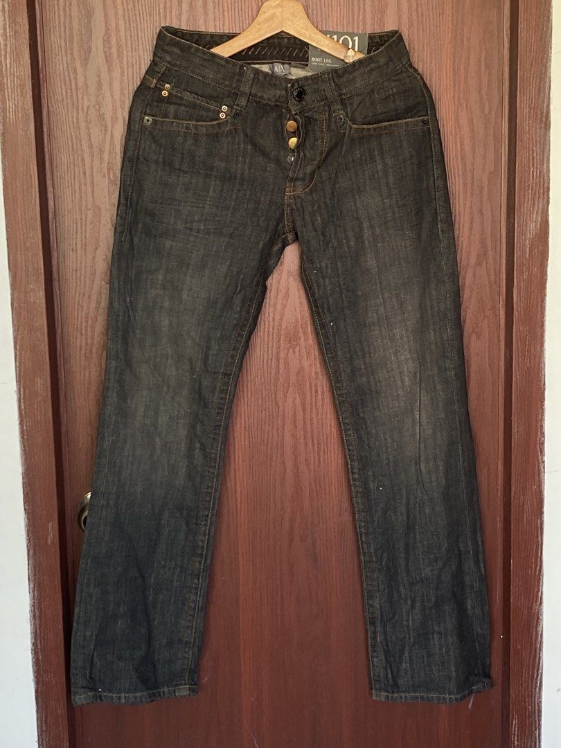 BNEW! Armani Exchange Boot Leg Lowrise Buttonfly Jeans (Category: Jeans) located in Bacolod City. Submitted by PSGTHRIFTIES (Listing ID 1431238095, Image 1). Description: Excellent to as new condition Need wash Size 32 on tag Dimensions: W: 30-31 L: 42 Leg opening/Hem: 9 DM📩📩.