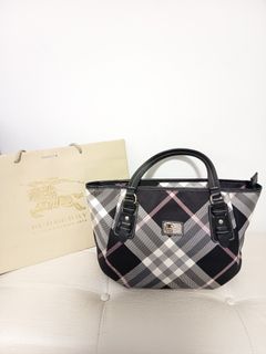 (Category: ) located in . Submitted by funshopper (Listing ID 1413100987, Image 1). Description: .