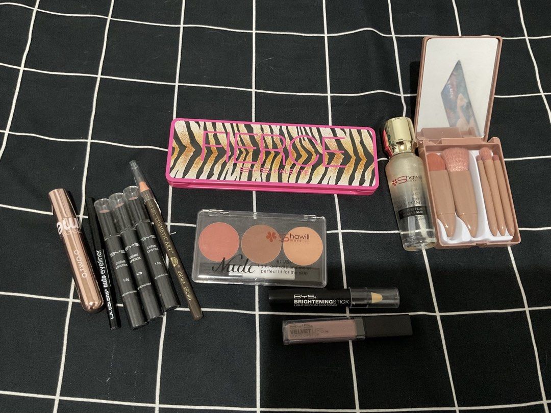 BYS Make up (Category: Makeup) located in Muntinlupa City. Submitted by ysabellefinds (Listing ID 1431214509, Image 3). Description: All original and brandnew Make up Take all for only 700! never been used and 2027 expiration date. never been used. 1- BYS pallete 3- creme lipstick 1- L.A color eyeliner 1- shawill blush on 1-BYS brightening stick 1- Shawill face primer 1-OTWOO mascara 1-make up brush set 1-BYS velvet lipstick.