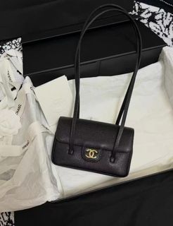 （分類：）位於 。 由 ky.luxury 提交（商品編號 1431332841，圖片 1）。簡介： 。