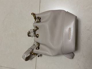 （分類：）位於 。 由 _____ting 提交（商品編號 1431301167，圖片 1）。簡介： 。